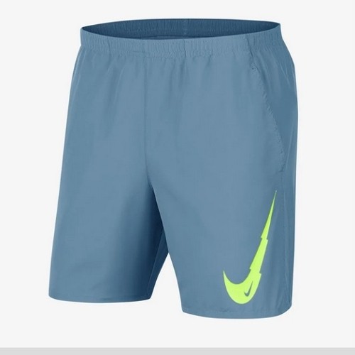 bermuda nike verde